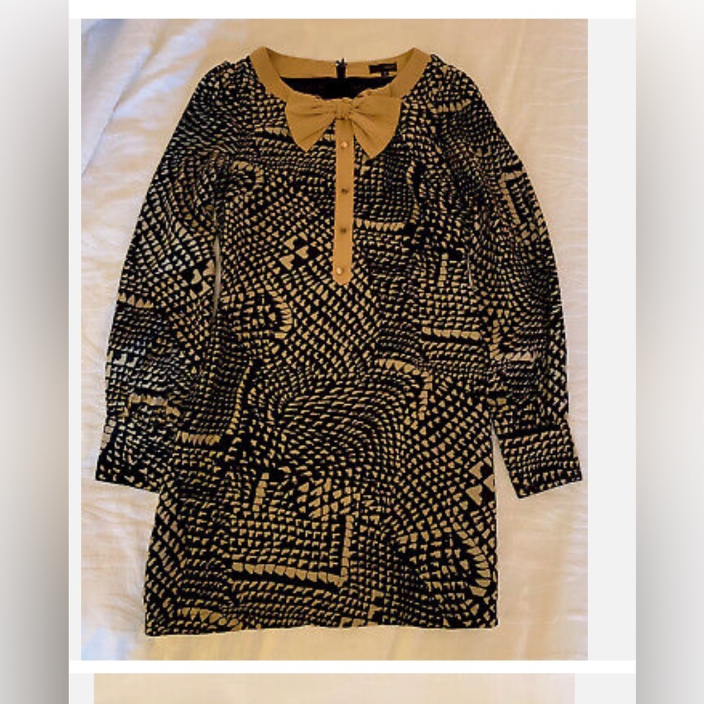Lovposh Dress Long Sleeve Size Small Heart Design And Front Bow.